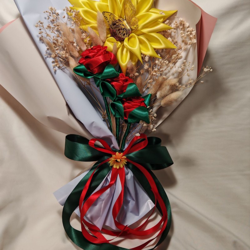 Bouquet 3 rose e un girasole