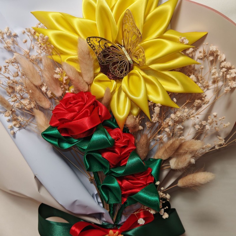 Bouquet 3 rose e un girasole