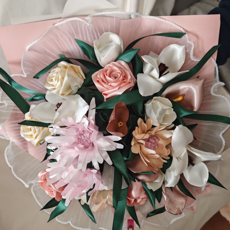 Bouquet di fiori misti in tessuto