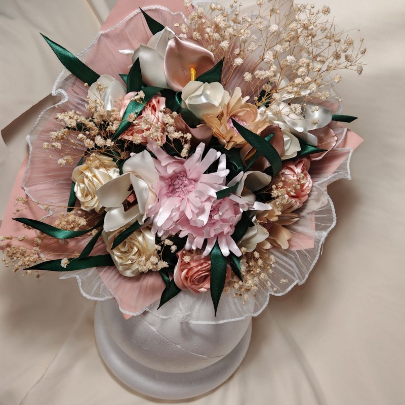 Bouquet di fiori misti in tessuto