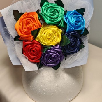 Bouquet di rose con tanti colori