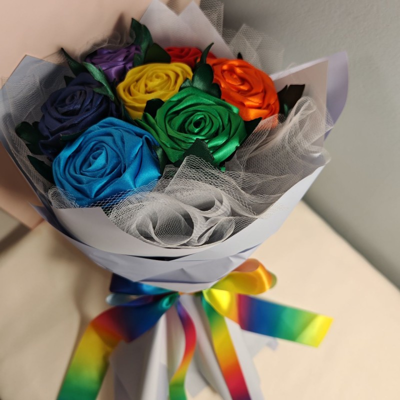 Bouquet di rose con tanti colori