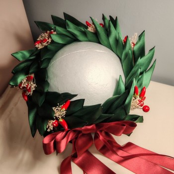 Corona d'Alloro Modello 2 con bacche peperoncini e nebbiolina vera