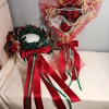 Set composto da Corona dAlloro Modello 4 e Boquet da 7 rose in tessuto