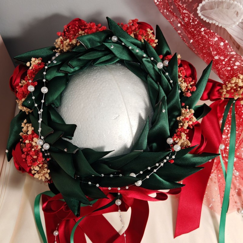 Set composto da Corona dAlloro Modello 4 e Boquet da 7 rose in tessuto